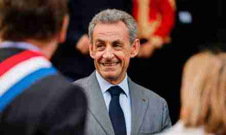 Francia, Sarkozy condannato in appello per finanziamento illecito